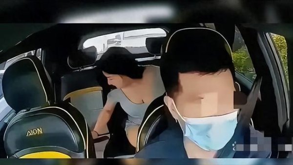 配资炒股官方网站 四川女子网约车内排泄，司机曝出3大细节，女子恐将社会性死亡